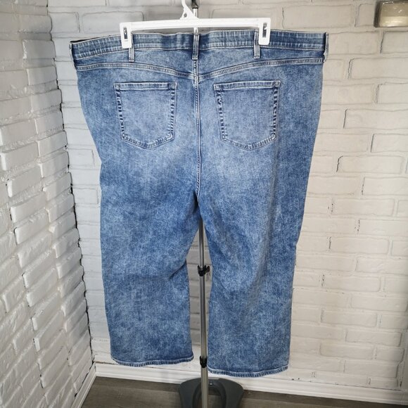 Torrid "Feel the Fit" Ladies Size 28 Straight Leg Acid Wash Blue Jeans - Picture 2 of 12